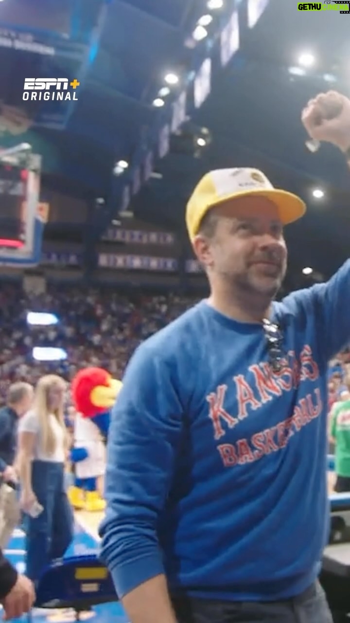 Sue Bird Instagram - Jason Sudeikis had the time of his life at the @kuhoops game