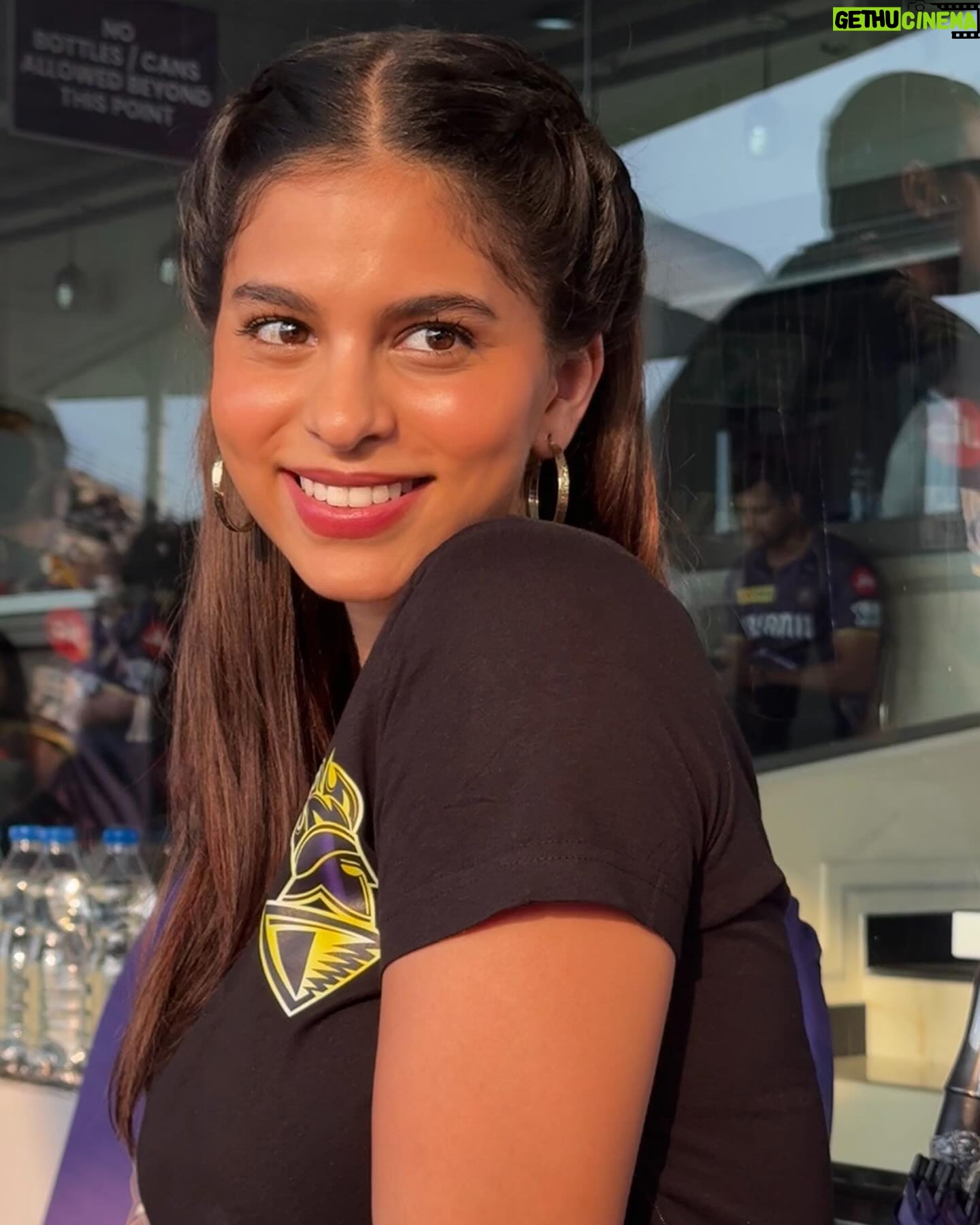Suhana Khan - 1.3 Million Likes - Winning at home 💜💜💜