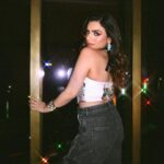 Sukriti Kakar Instagram – Smile delivery, just for you 💌

Corset @fkns_by_narendrakumar 
Pants @sotbella_in 
Styled by @pallakhshah