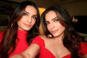 Sukriti Kakar Instagram - THANK YOU! to everyone who’s supported us for the last nine years and to the ones who are new here - look out for us as we embark on a very exciting chapter in our lives together. This one’s called SuPra❤️🚀 #SaathTere is just the first of so many so I hope you’re as excited as us as we begin a new journey where you meet different versions of us in different songs… until then stream #SaathTere and show us some love ❤️🥺 
Here for you guys #SuPratics

#SuPra #SukritiKakar #PrakritiKakar
