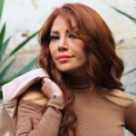Sulafa Memar Instagram - وابتدأت حكاية سكر بنت الحياة.. مسلسل #ولاد_بديعة يومياً على قناة #MBCDrama الساعة الواحدة ظهرا و يعاد الساعة السابعة مساءا بتوقيت السعودية وعلى منصة #شاهد طيلة شهر رمضان المبارك 🌙 Photo Credits: @hala.mkhis @morhafkiwanph #سلافة_معمار | #sulafamemar