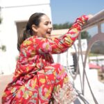 Sunanda Sharma Instagram - Gaana repeat pe chal ra tha wahan, aur unko pta hi nai tha ki jiska gaana chala re hain woh khud wahin pe hai😂😂 #sunandasharma #instagram #reelitfeelit . . Comfiest and beautiful suit by @hasliofficial 🌸