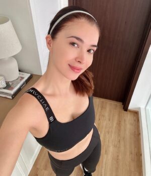 Sunshine Cruz Instagram - @bench.active 🖤🤍
