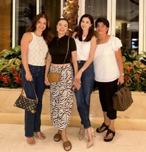 Sunshine Cruz Instagram - Happy Mother’s Day to the amazing women who inspire and strengthen me every day! I feel so blessed to have you all in my life. ❤️❤️❤️