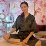 Sunshine Cruz Instagram - Self care day today! I got to try the popular Korean skin booster CV Rejuran healer and CV Firmagen on my legs. Big thanks to Dr. Pinar and @cathyvalenciaskinclinic for keeping my skin looking great for the past ten years! 💕#CVRejuranhealer #CVFirmagen #Rejuran #cathyvalencia #cathyvalenciaskinclinic