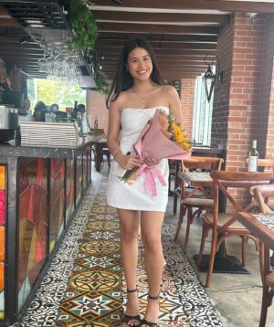 Sunshine Cruz Instagram - College is just around the corner @chesca.montano.🥹 While it’s a bit unexpected for you to be living in a condo on your own, we know this is part of your exciting journey. The whole family is incredibly proud of you, Chesca! Remember, no matter what, we will always be here to support and guide you. Chase after your dreams, and know that we’ve always got your back. We love you bunso. 😘🥰❤️