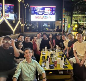 Sunshine Dizon Instagram - You don’t need so much but just a few who will always have your back and love you unconditionally ❤️
Thank you Kuya @seng0337 for arranging a get together with my dearest brothers for my 40th. Love you all my brothers ♥️