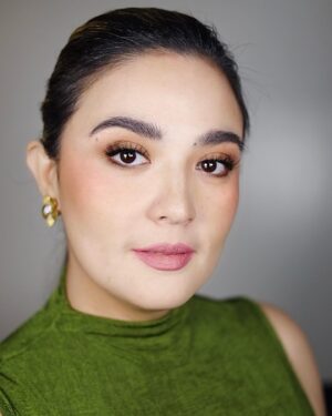 Sunshine Dizon Instagram - Haay my loves @dinolazaro after 50 years salamat sa pag unlak na mabigyan ako ng picture. Buti na  lang love kita 😘