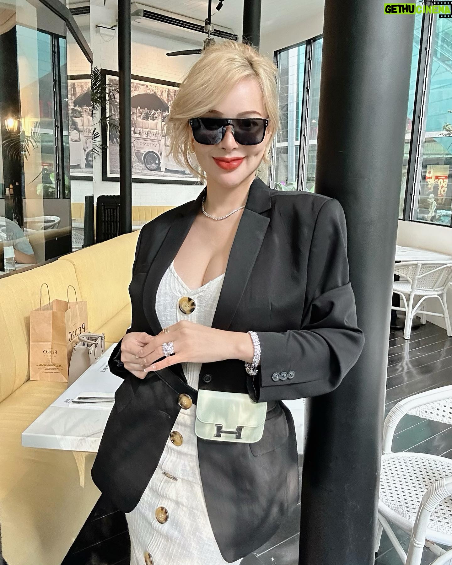 Sunshine Guimary Instagram - Fever free, I can eat now whatever I want now 😘🍨🥙☕️🥩