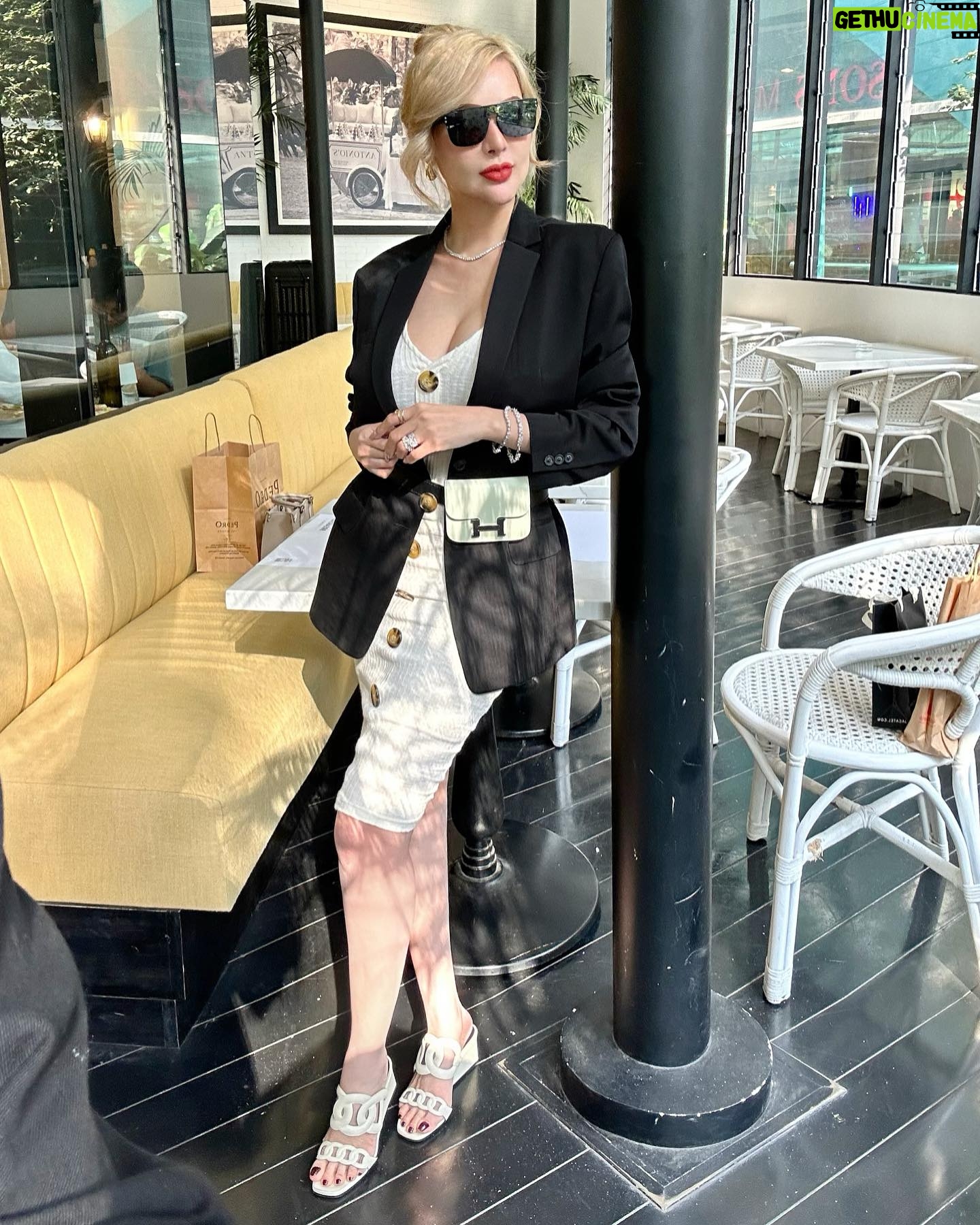 Sunshine Guimary Instagram - Fever free, I can eat now whatever I want now 😘🍨🥙☕️🥩