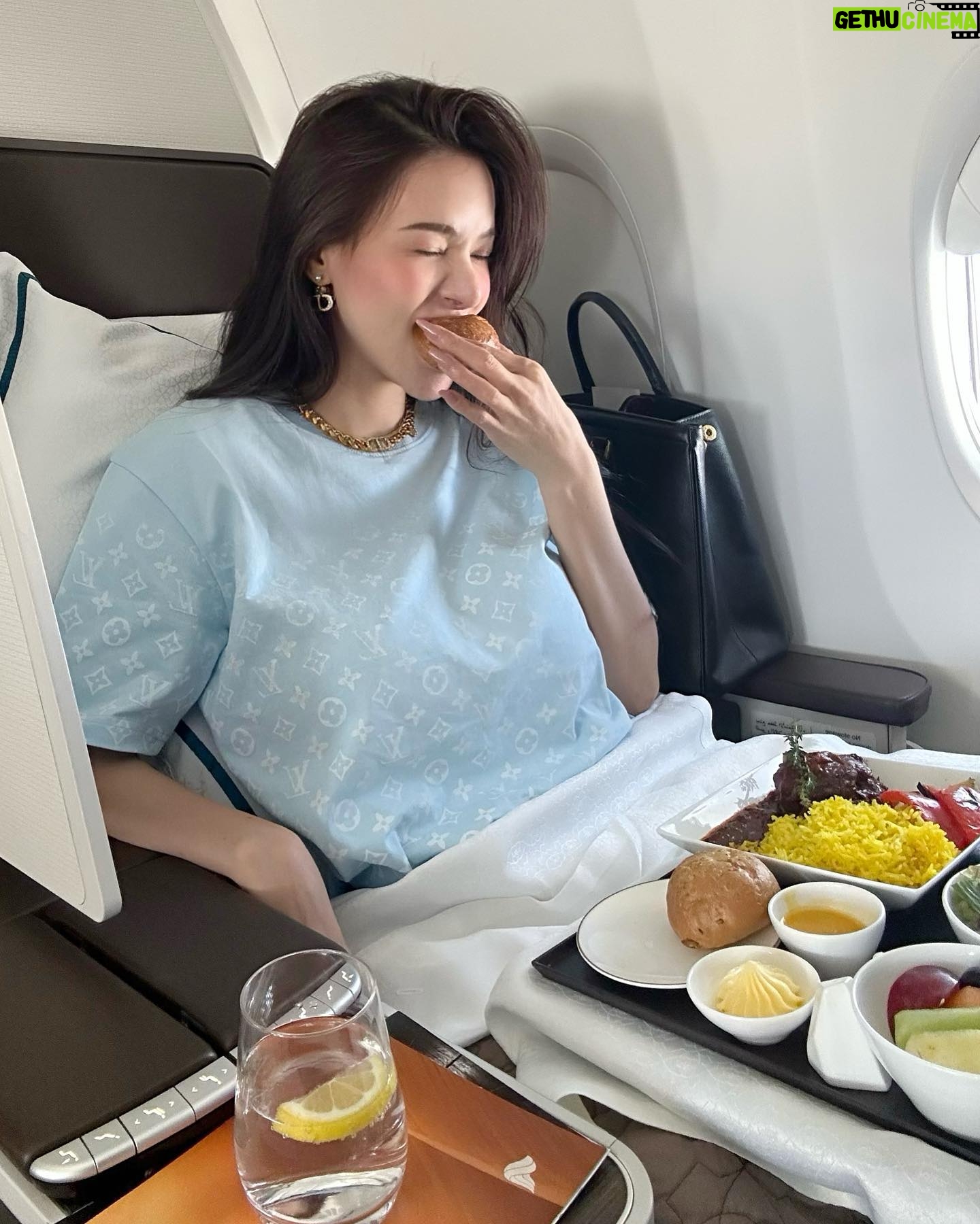 Sunshine Guimary Instagram - 419miles to Jordan🇯🇴