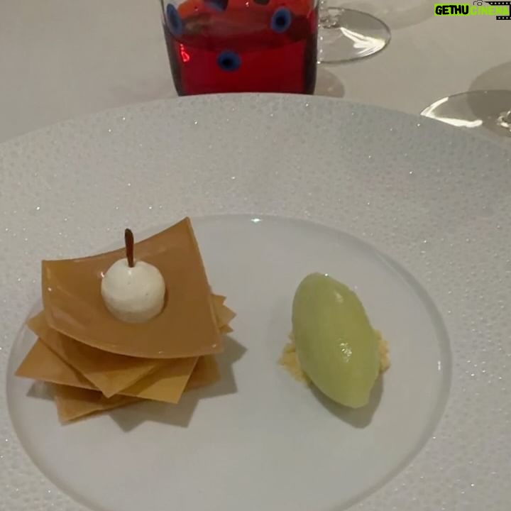 Supakson Chaimongkol Instagram - 💕 #ktlzinthemood #iamkrataefinedining