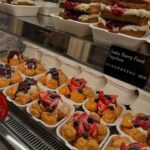 Supakson Chaimongkol Instagram – 🍓🍰🥐