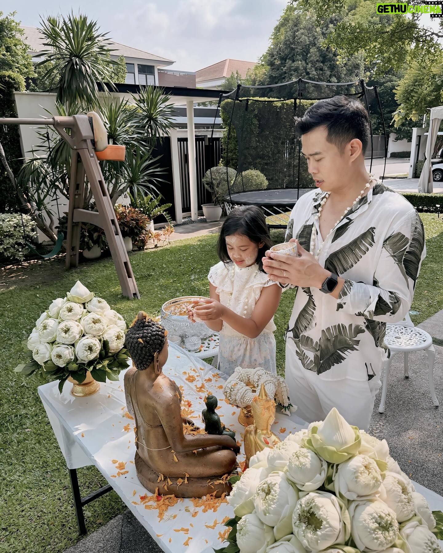 Supakson Chaimongkol Instagram - 🪷🙏🏻 สวัสดีปีใหม่ไทยค่ะ เริ่มชีวิตใหม่ สนุกสดใส สุขภาพแข็งแรงๆกันค่ะทุกคน💕 #jaokhunkap #jaokajaokha