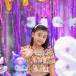 Supakson Chaimongkol Instagram - 8ขวบแล้วนะพี่เจ้าขา Happy birthday นะคะ ขอให้หลังจากนี้พี่มีความสุขมากๆ สุขภาพแข็งแรงๆ น่ารัก อ่อนโยน แบบนี้ตลอดไปนะคะ 💜 มามี๊รักหนูนะคะลูก @jaoka_jaokha #jaokajaokha #ktlzinthemood #jaokhabd #harborland
