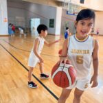 Supakson Chaimongkol Instagram - Sunday vibes 👨‍👩‍👧‍👦⛹️⛹️‍♀️ @jaoka_jaokha @jaokhun_kap @luizasp #jaokajaokha #jaokhunkap #ktlzinthemood