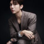Suppasit Jongcheveevat Instagram – Absolutely honored to begin this exciting new journey as the Ambassador of H&M Thailand. Get ready for many incredible projects in the year!
#MewAmbassadorHMThailand @hm #HMThailand