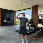 Suppasit Jongcheveevat Instagram – Workout paradise : Bali edition 🌴🏋️ 
#bosshousebali