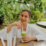 Surbhi Chandna Instagram - Last week this time i was in Kerala at @carnoustieresorts the finest experience one can have at a wellness retreat and our first as well Karan was insistent that its time to Pause and stop chasing for the moment and make the most of this opportunity With the crazy life we have here i definitely realised the importance of Ayurveda in our lives After such a warm welcome we straight away dived into treatments ( such calming treatment rooms ) after consulting the ayurvedic doctor that’s present at the property through the day We had meals and a specific diet that was specially curated for us that focused on portion control minimal usage of salt and oil and yet tasting divine Also a day where both of us were on a juice diet 🤣 Cherished some real connections who we dearly miss and intend to meet soon The private beach at the property is beautiful to say the least catching sunsets was our favourite thing to do It is nice to have followed a disciplined routine whilst also enjoying some fun activities like cooking class ( learnt payasam , thoran and a lot more ) , exploring the kerala backwaters on a private boat and finally Concluded the stay with none other my than my favourite south indian meal - the kerala thali A clean diet chart given by the doctor that we wish to continue now that we are back 🤞🏼 Now the struggle is to get rid of the Kerala tan Suggestions are welcome 🥲 #kerala #keraladiaries #wellness #wellnessretreat #dump