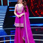 Surbhi Chandna Instagram - Such a Laugh Riot on @sonytvofficial @madnessmachayenge @optimystixmedia Comedy can never be an easy genre and to make people laugh is such a blessing An Honour to Witness & Learn from the Talent on stage Watch Tonight at 9.30 PM Style consultant- @pranavi_chandna Outfit - @kritikakatariaofficial Jewelry @dilkashbyankita @vblitzcommunications Makeup @makeupbyashokchandra Hair @hairbyzeba 📸 @sajidkhan_photography