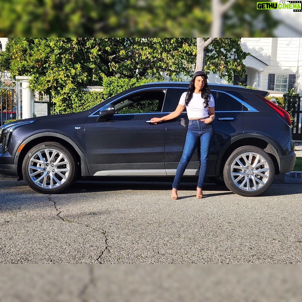Susan Kelechi Watson Instagram - Thank you @Cadillac for getting me around LA in style. #XT4 #BeIconic #smoothsailing #foreverymoodImin