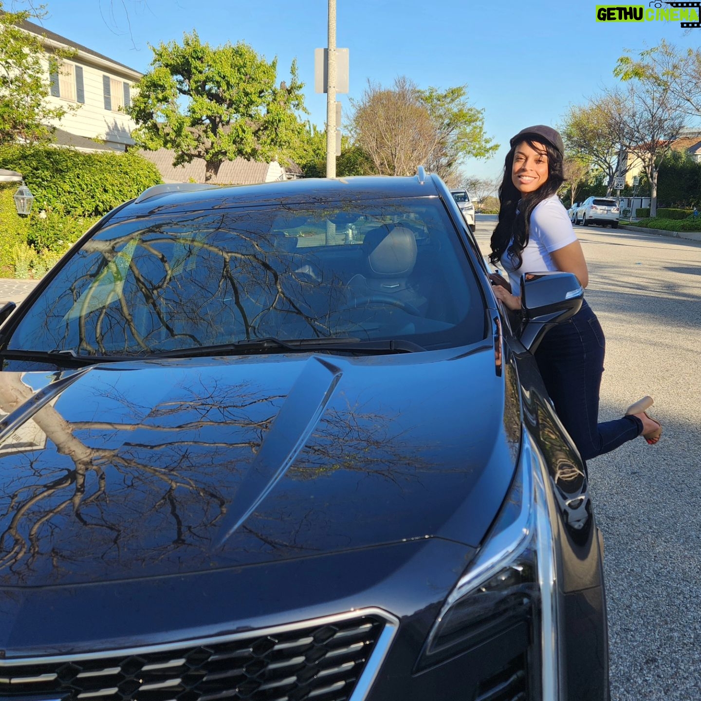 Susan Kelechi Watson Instagram - Thank you @Cadillac for getting me around LA in style. #XT4 #BeIconic #smoothsailing #foreverymoodImin