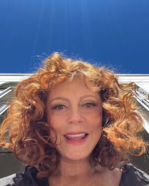 Susan Sarandon Instagram - Hi.