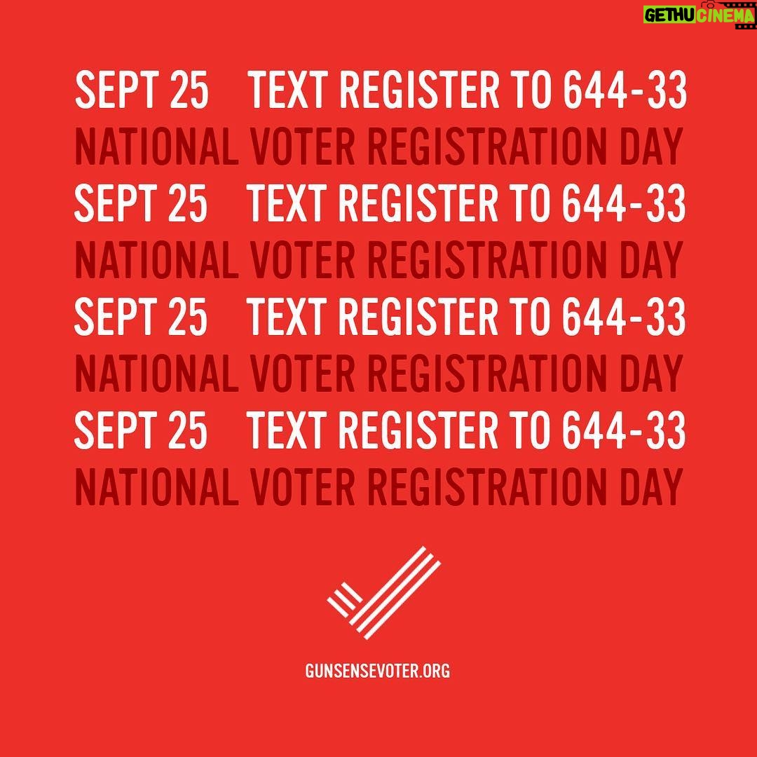 Susan Sarandon Instagram - Today is #NationalVoterRegistrationDay, so make sure you’re registered to vote! Text REGISTER to 644-33 to register to vote or update your voter registration. @everytown @momsdemand