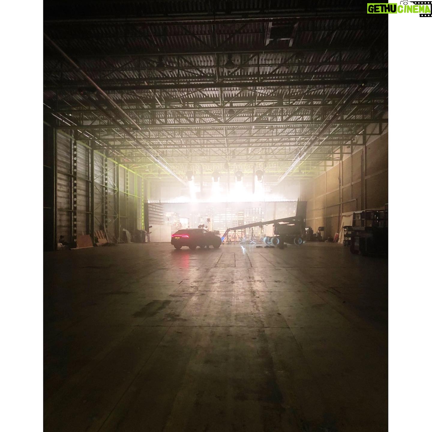 Susan Sarandon Instagram - Night shoot in the belly of the beast.