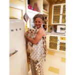 Susan Sarandon Instagram – Had so much fun frosting cupcakes with @athomewithamysedaris and Penny. Check it out tomorrow (Tuesday) night at 10/9c on @trutv.