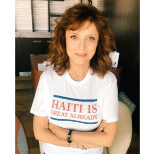 Susan Sarandon Instagram - I love this “Haiti is Great Already” tee from @omazeworld! Each shirt sold goes towards @JPHRO and @artistsforpeace, two amazing organizations that support communities in Haiti. Shop yours at the link in my bio or go to omaze.com/haiti.
