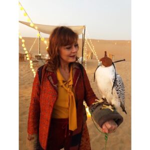 Susan Sarandon Instagram - New Friend 🦅