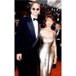 Susan Sarandon Instagram - Oscars, 1993. #FBF Tim: In the spirit of the red ribbons being worn here this evening, we’d like to call attention to 266 Haitians who are being held at Guantanamo Bay by the United States government. Their crime: testing positive for the HIV virus. Me: On their behalf and all the people living with HIV in this country, we’d like to ask our governing officials in Washington to admit that HIV is not a crime and to admit these people into the United States. Thank you.