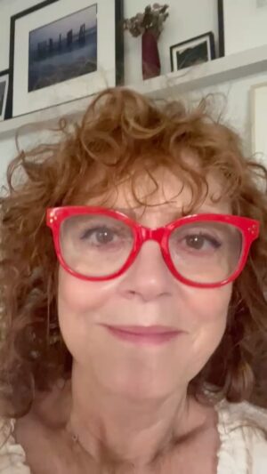 Susan Sarandon Instagram - Stronger together. #sagaftrastrike #wgastrike