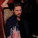Sutton Foster Instagram - Go behind-the-scenes of @aarontveit and @suttonlenore’s photoshoot for Playbill’s Spring Preview. Click the link in our bio to see the exclusive photos of @sweeneytoddbway’s newest duo.