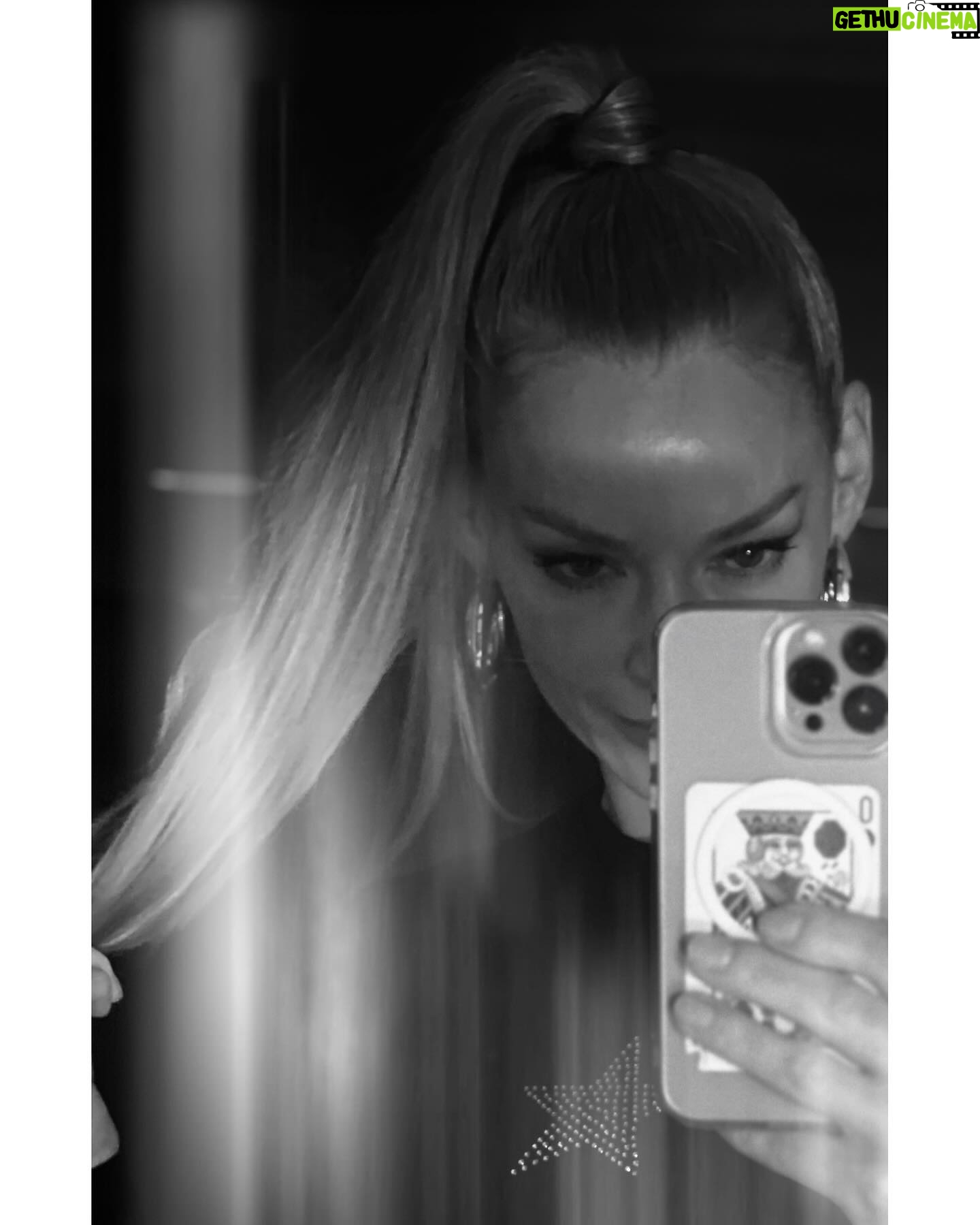 Svetlana Khodchenkova - 15.5K Likes - …..🐾