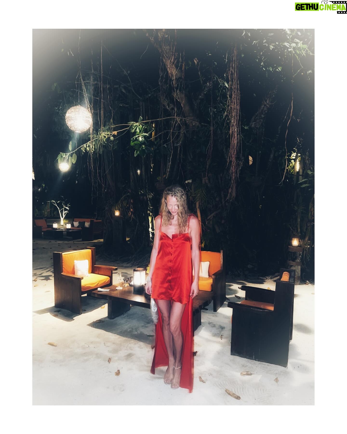 Svetlana Khodchenkova - 9.3K Likes - …..💋