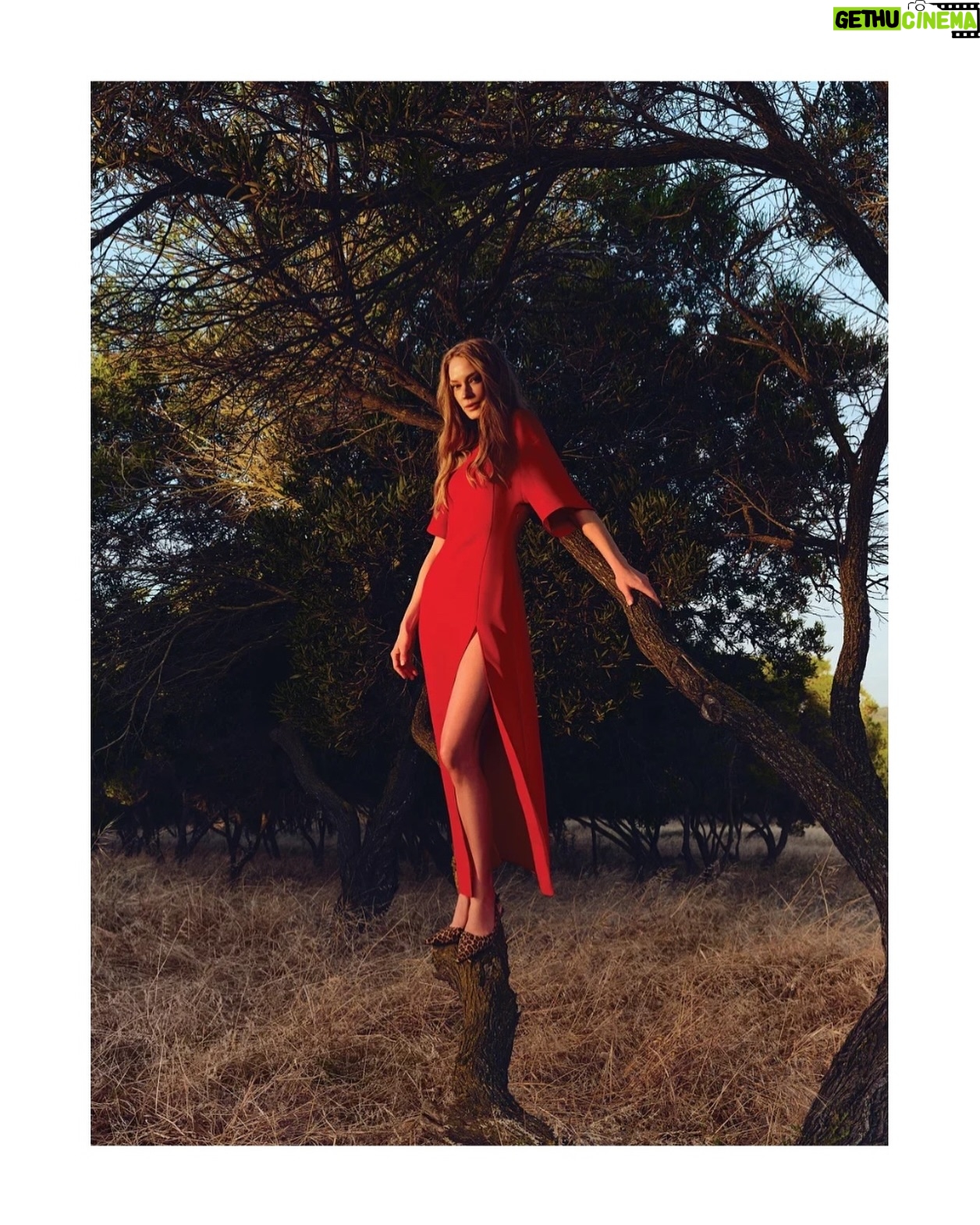 Svetlana Khodchenkova Instagram - For @idol.russia …..💋