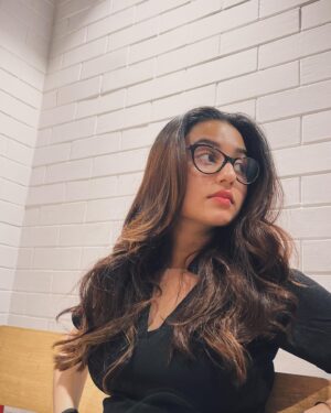 Swastika Dutta Instagram - bits and pieces 🩶🤓
.
.
.

#hii #smile #okaybye❤️