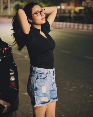Swastika Dutta Instagram - bits and pieces 🩶🤓
.
.
.

#hii #smile #okaybye❤️