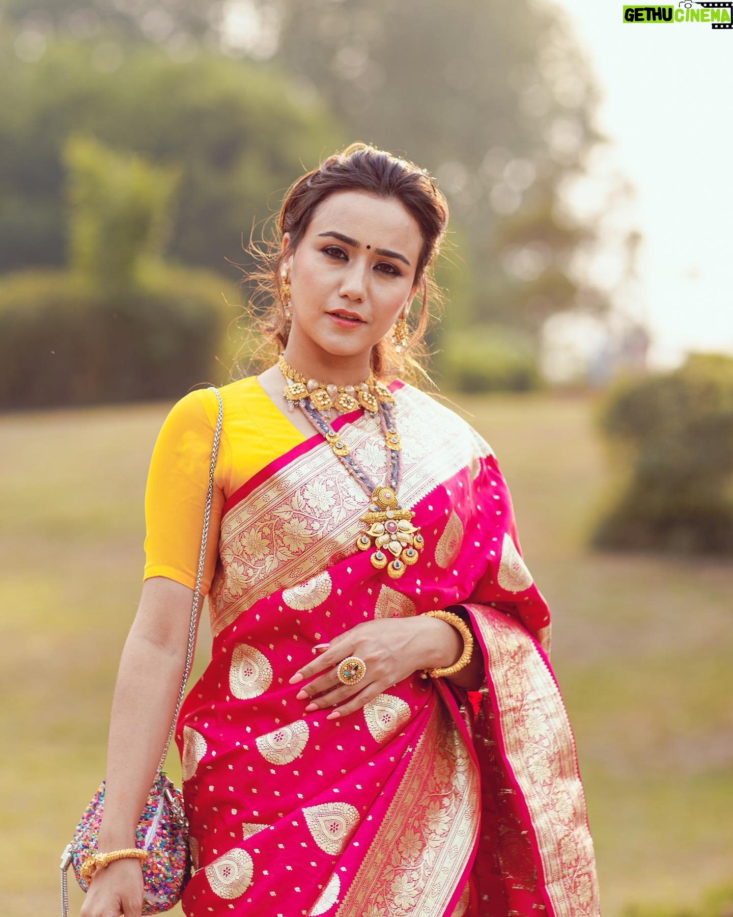 Swastima Khadka - 55.9K Likes - Wrap it to rock it!! 😉
#bestfriendswedding
.
Thank you @theinfiniteweddings @choosesunil for capturing these wonderful moments in no time.
Beautiful jewelry by @ganapatijewellersnp hair by my favorite @hairartist.durga
