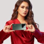Swastima Khadka Instagram – Can’t get enough of the Xiaomi 14!🤌🏻 Whether it’s capturing stunning moments or staying connected with my people, this phone has me all obsessed with it 🔥Definitely my new favorite accessory 😍 @minepalofficial 

#XiaomiNepal #Xiaomi14 #LensToLegend #xiaomixleica