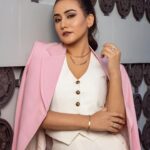 Swastima Khadka Instagram – Another year another spectacular mangalsutra collection by KN! It gives me immense pleasure to work with Kajal di again to showcase the beautiful #knmangalsutra as I really love how every KN mangalsutra collection is just so perfect. Feel like collecting it all ! 

Do check out the Divya Mangalsutra collection by KN @kajalnainaofficial @kajalnainafinejewelry 

They have special promo launch prices and free gifts as well. 

#mangalsutra #modernmangalsutra

🌸Rekha Mangalsutra @kajalnainaofficial @kajalnainafjejewelry 
🌸Outfit: @kasa.kasastyle
🌸Photography: @rijan_satyal
🌸MUA: @_kopilaa
🌸Location: @dusitprincesskathmandu