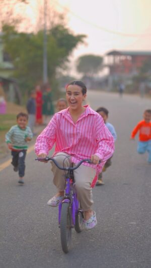 Swastima Khadka Instagram - Never let the child in you die!! 👶

#myhappyplace #behulifrommeghauli 
Thank you @keshab.photography ❤️
