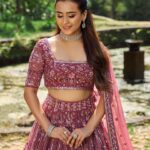 Swastima Khadka Instagram – For @siwangiofficial ❤️

Team:
@suzan_shots 
@hairartist.durga 
@_nilimabasnet_