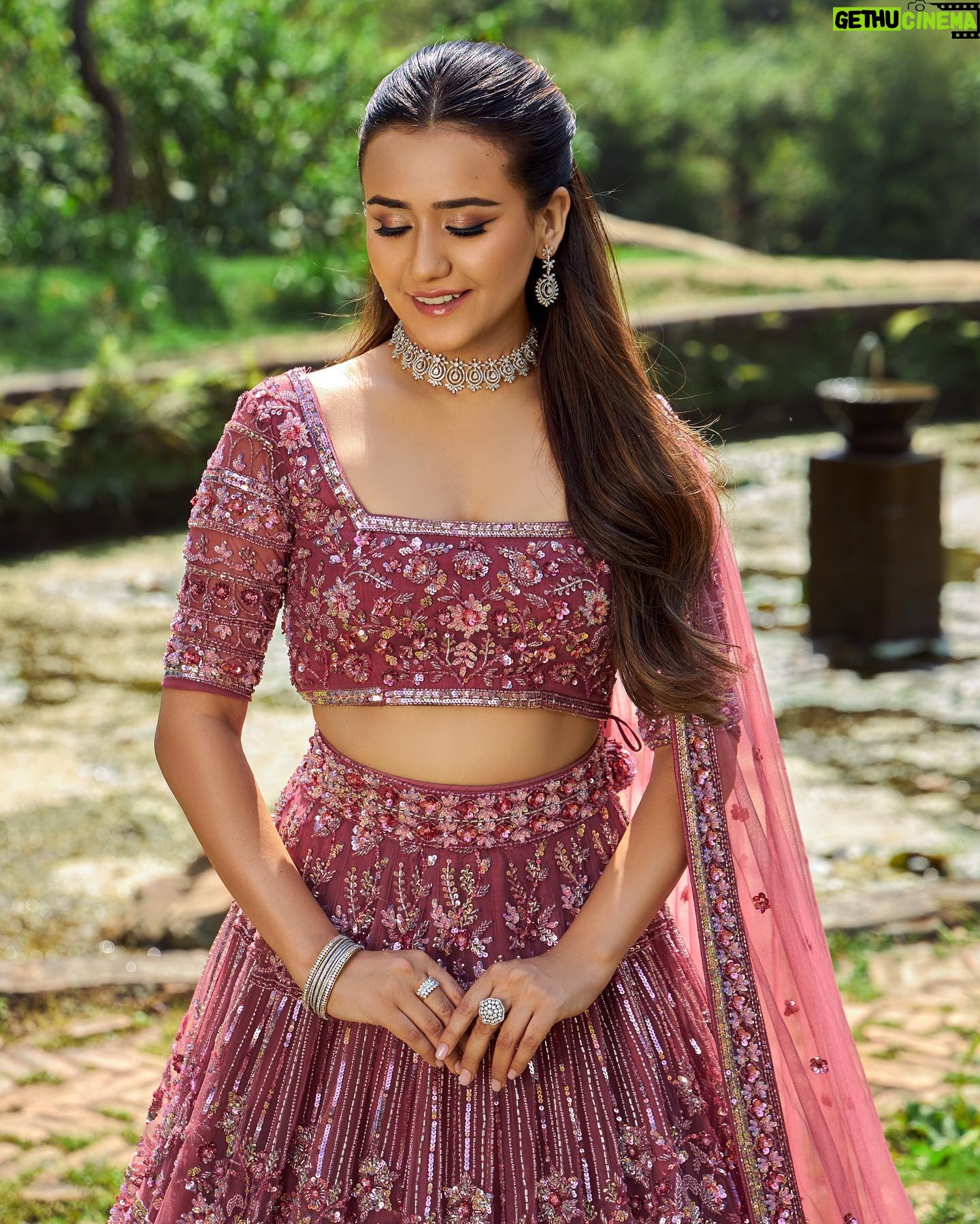 Swastima Khadka - 29.9K Likes - For @siwangiofficial ❤️
Team:
@suzan_shots
@hairartist.durga
@_nilimabasnet_