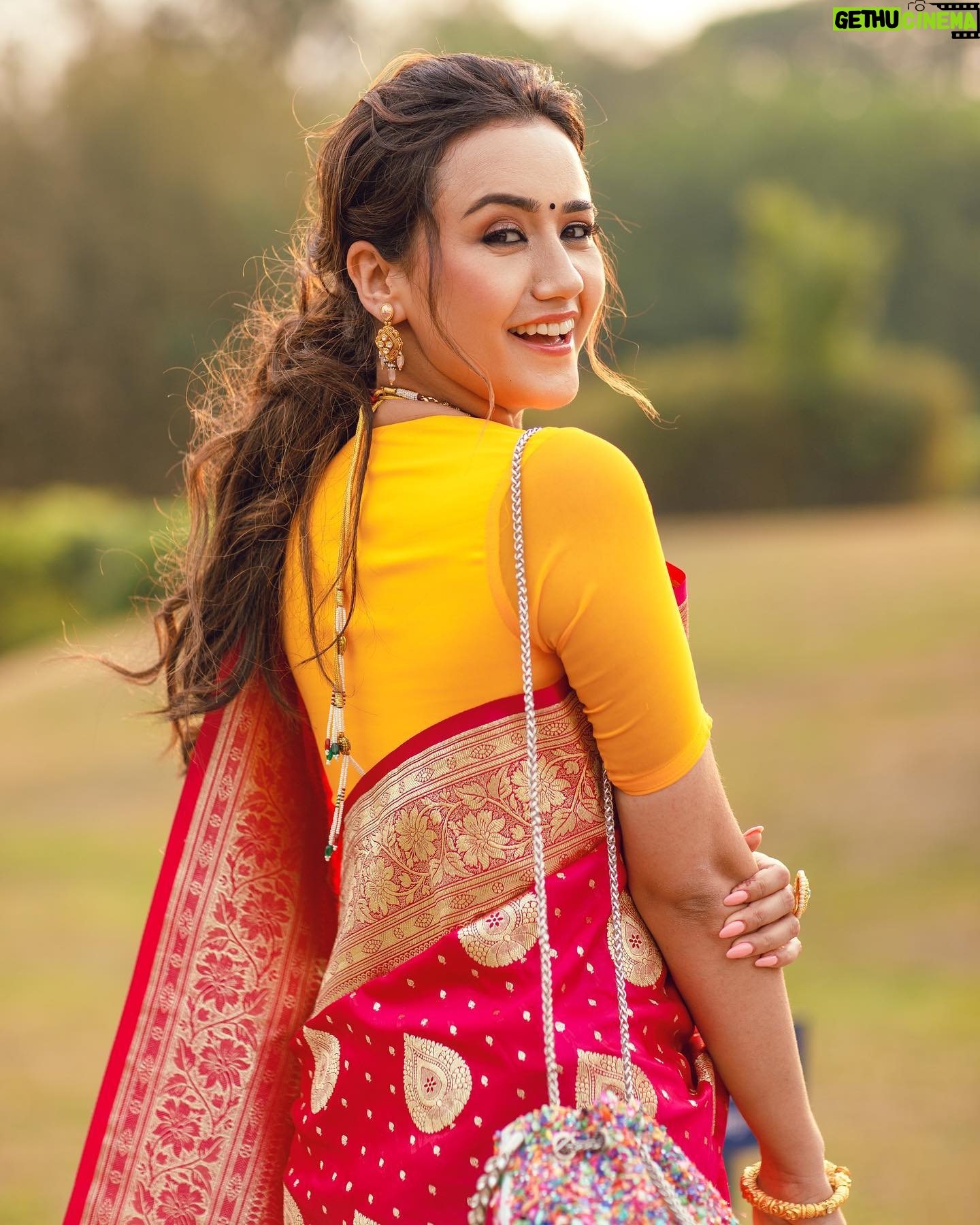 Swastima Khadka - 55.9K Likes - Wrap it to rock it!! 😉
#bestfriendswedding
.
Thank you @theinfiniteweddings @choosesunil for capturing these wonderful moments in no time.
Beautiful jewelry by @ganapatijewellersnp hair by my favorite @hairartist.durga