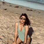 Swastima Khadka Instagram – Slipping into the ocean 🌊
#sydneybeaches