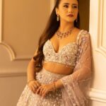 Swastima Khadka Instagram – For @marshallmarsala 🌷
Art Deco’23 #marshallmarsala 
By @meiilanvisualarts 
@ganapatijewellersnp