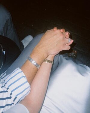 Sweet Qismina Instagram - Happy New Year everyone. May Allah blesses us all in 2024. Semoga semua azam kita tercapai, kalau masih tak capai, it’s okay, cuba tahun depan lagi ✨
And may Allah blesses our marriage too forever 🕊️